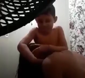 Video Bokep Bocil DiPerkosa Ibu Kandung Yang Habis Mandi